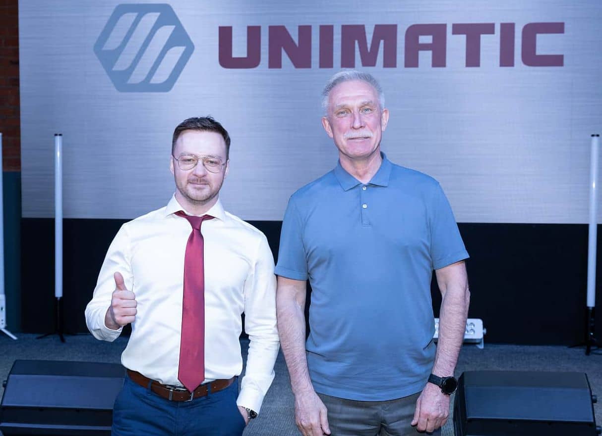 Олег Фишелев